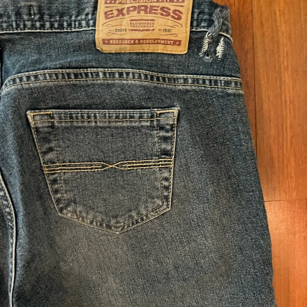 Express Jean - Picture 5 of 5